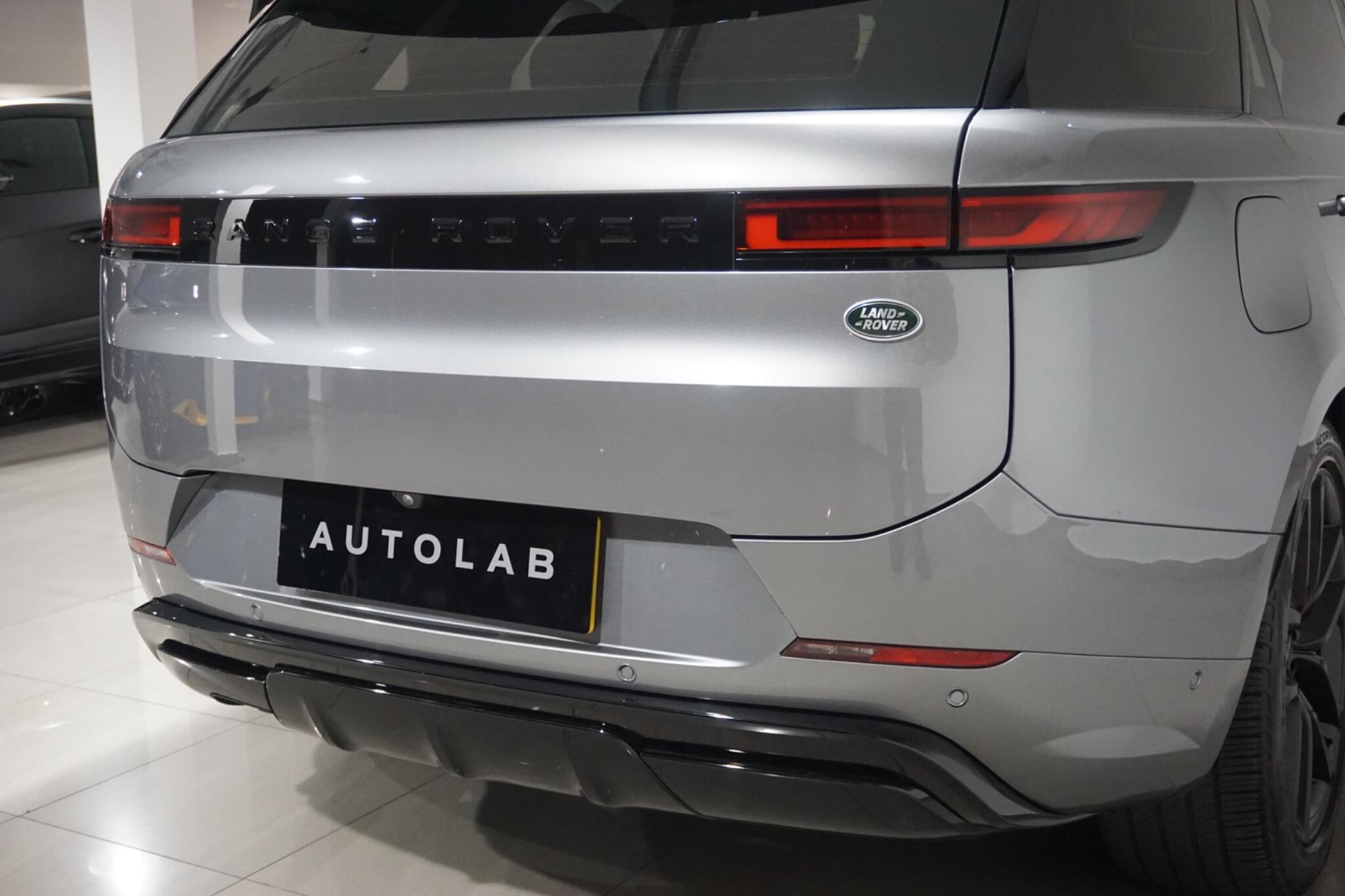 Land Rover Range Rover Sport 3.0 D300 MHEV Dynamic SE SUV 5dr Diesel Auto 4WD Euro 6 (s/s) (300 ps)